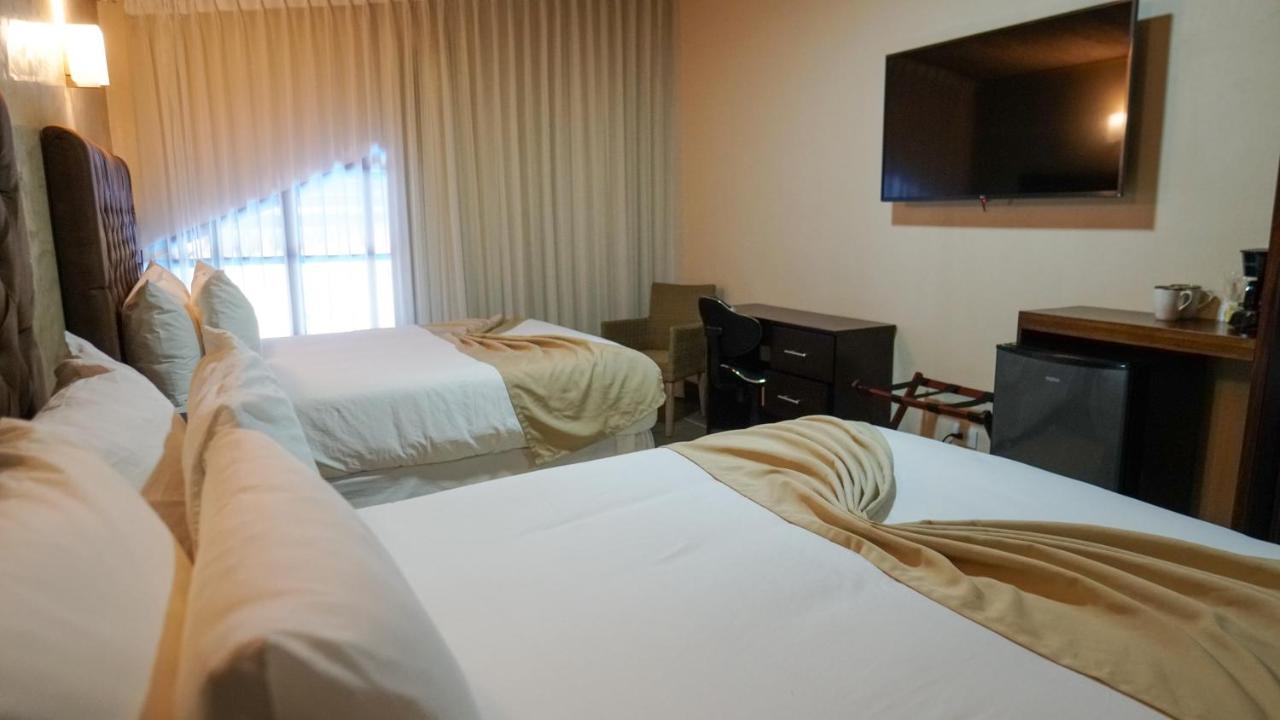 Hotel Poza Blanca Lodge San Mateo Bagian luar foto