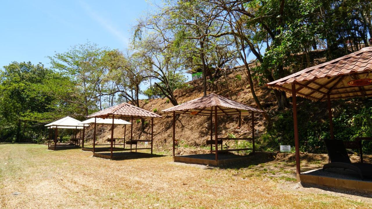 Hotel Poza Blanca Lodge San Mateo Bagian luar foto