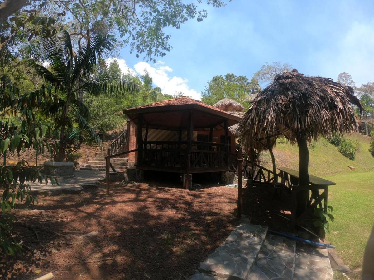 Hotel Poza Blanca Lodge San Mateo Bagian luar foto